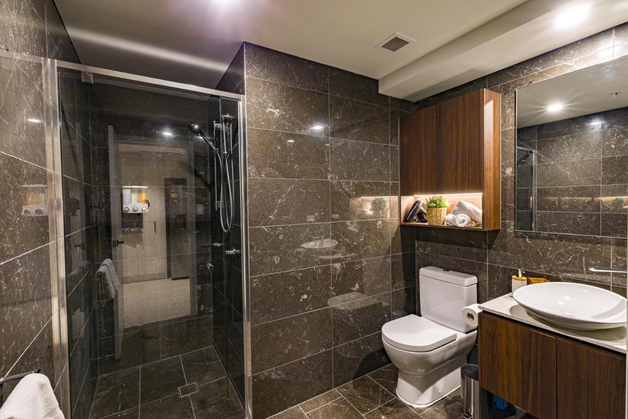 Hamptons Retreat On Level 77 Skytower Daire Brisbane Dış mekan fotoğraf
